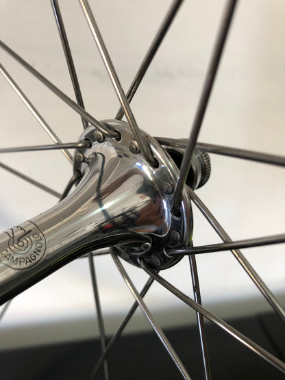 Ruota anteriore corsa, Ambrosio Montreal tubolare su mozzo Campagnolo Chorus. 700c