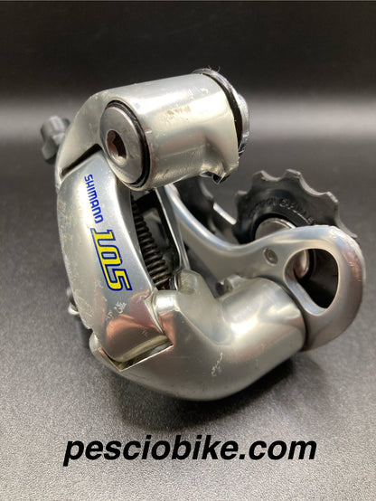 Cambio Shimano 105, RD-5500 9v, gabbia corta.